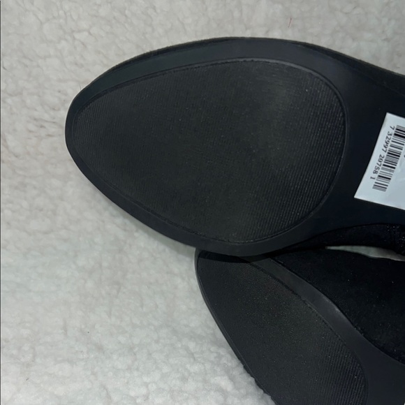 Karen Scott Black Heeled Boots with Sleek Silhouette - Picture 13 of 15